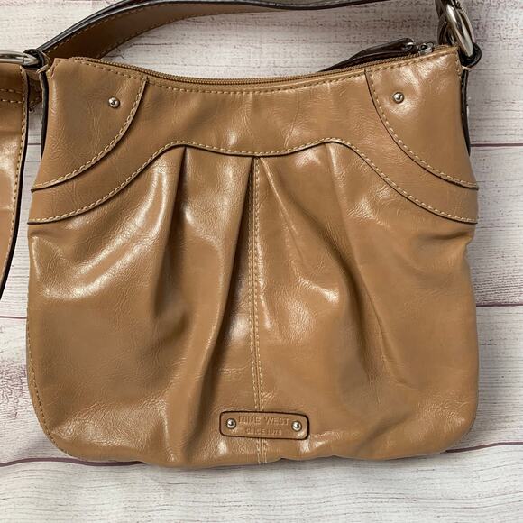 Nine West Camel Brown Crossbody Purse Shoulder Bag Yellow Interior - Picture 4 of 16